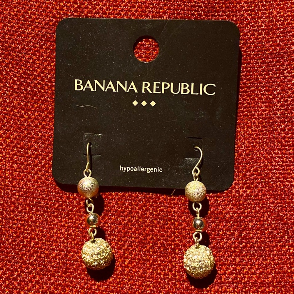 NWT banana republic silver tone pierced earrings